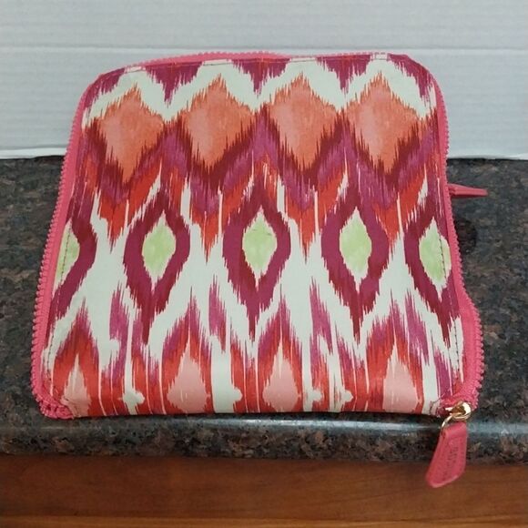 Chicos Folding Tote Bag with Free Sunglasses...EUC - Picture 2 of 4